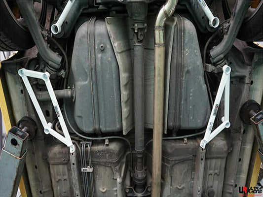 Toyota Caldina (T240) 2.0T GT4 4WD 02-07 UltraRacing 7-Point Rear Lower Bar (433P)