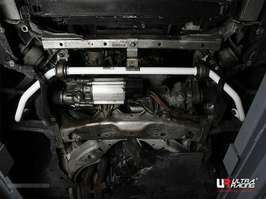 BMW 5 F10 (525i) 2.5 2WD 10-17/G10 (528i) 2.0T 12-16 UltraRacing Front Sway Bar 27mm (468)