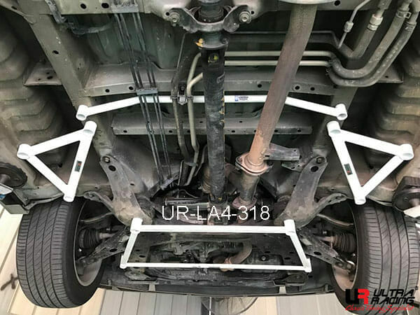 Hyundai Trajet 2.0 2WD 99-08 UltraRacing 4-Point Front Lower Brace (318)