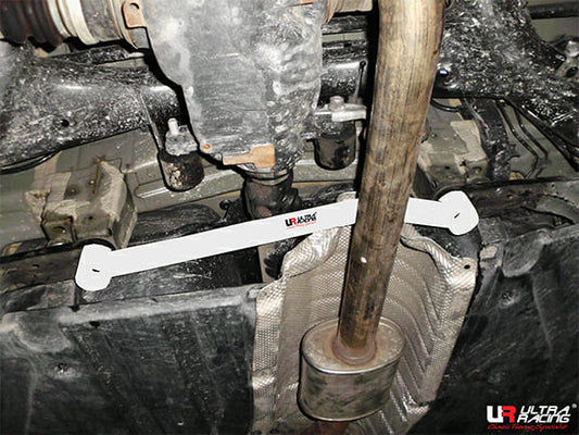 BMW F25 (X3) 2.0D 4WD 11-17 UltraRacing 2-Point Rear Lower Bar (2891)