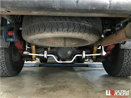 Isuzu D-MAX (RA) 3.0D 2WD 02-08 UltraRacing Rear Sway Bar 19mm (479-B)