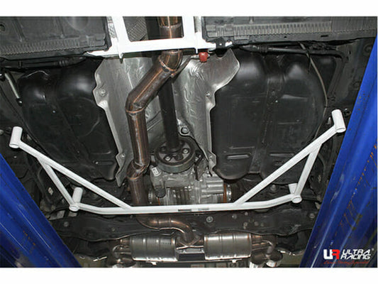 Audi A3 (TYP 8V) 2.0 TDI /VW Golf GTI MK7 2.0 TSI 13-20 UltraRacing 4P Rear Lower Bar (3612)