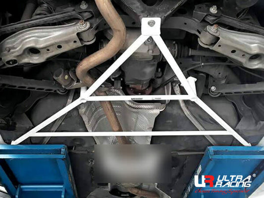 BMW 3 E91 (320d) 2.0D 2WD ESTATE 04-13 UltraRacing 5-Point Rear Lower Bar (2962)